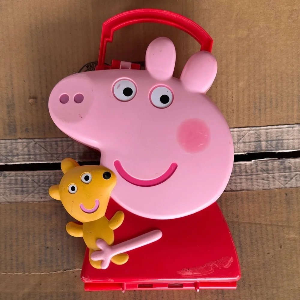 Peppa Pig Pink and Red Toy Set